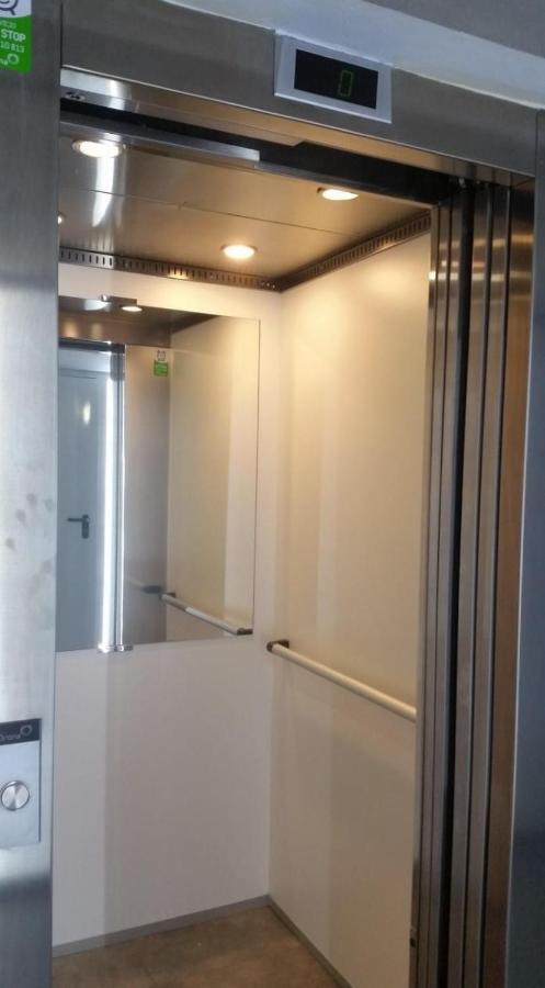 Apartamento Nuevo En Centro Historico ア・コルーニャ エクステリア 写真